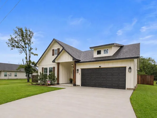 125 Ellis Ln, West Columbia, TX 77486