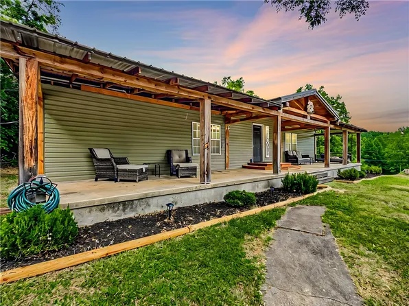 120 Nicholas Dr, Walhalla, SC 29691