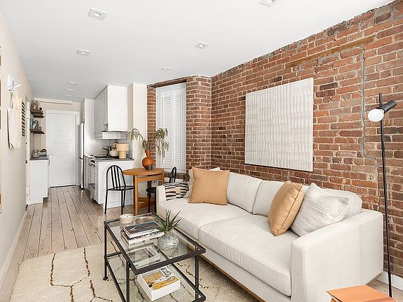 3rd image of 15 Jones St APT 1G