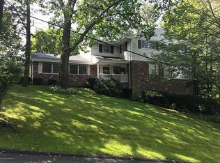 108 Woodside Dr, Clarks Summit, PA 18411