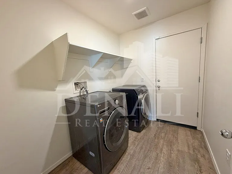 4101 E Braddock Dr — Photo 18
