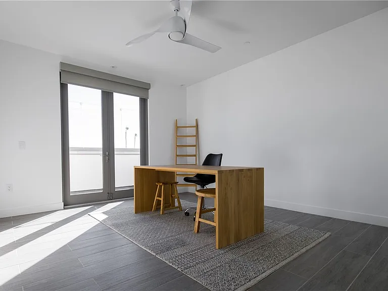 2210 Newport Blvd #302 — Photo 13