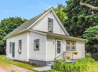 320 Potter St, Cement City, MI 49233