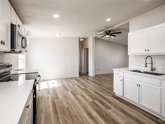2nd image of 5580 W Sandcastle Drive