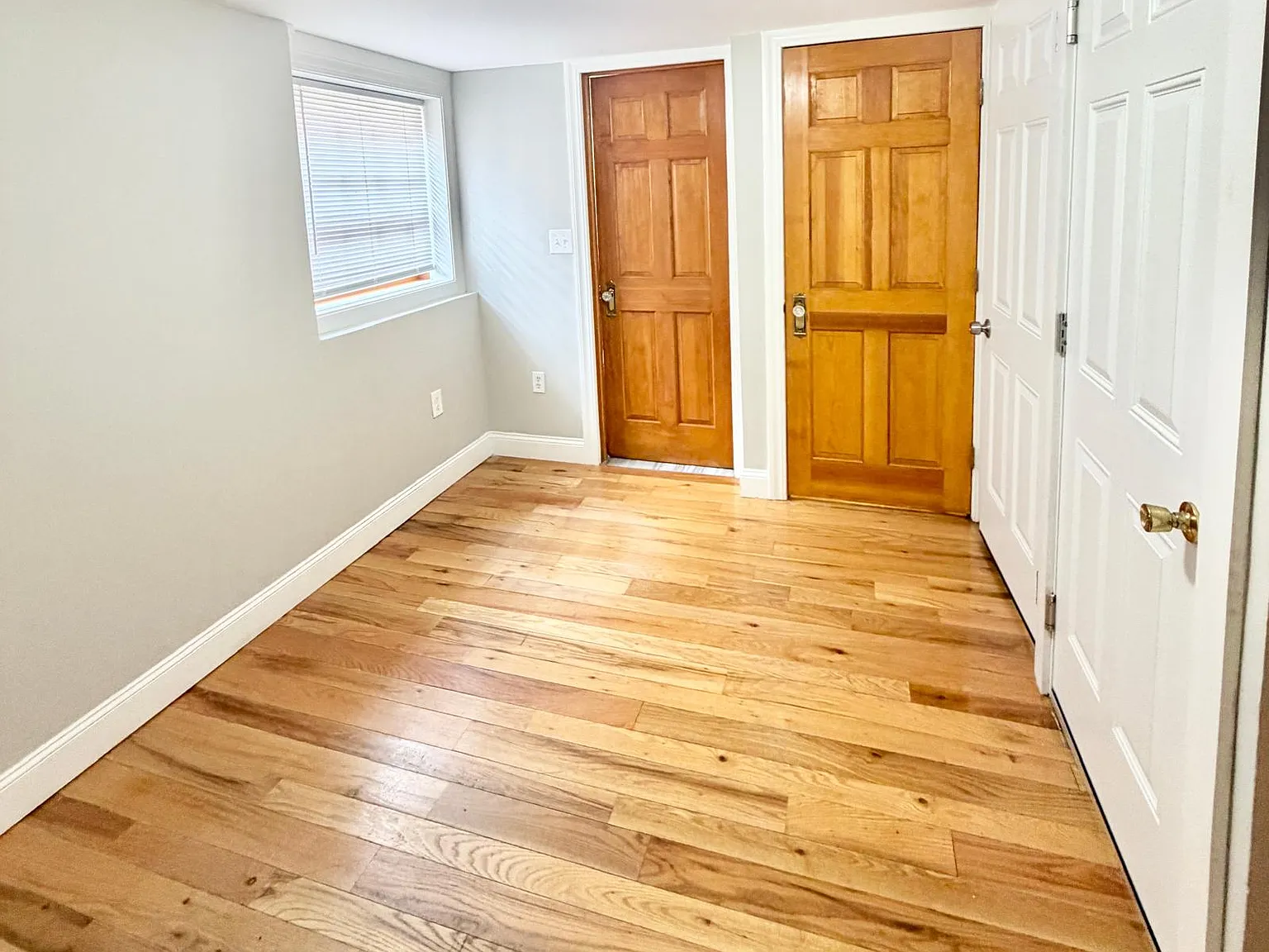 2 bed, 1000 sqft, $1,625 — Photo 3
