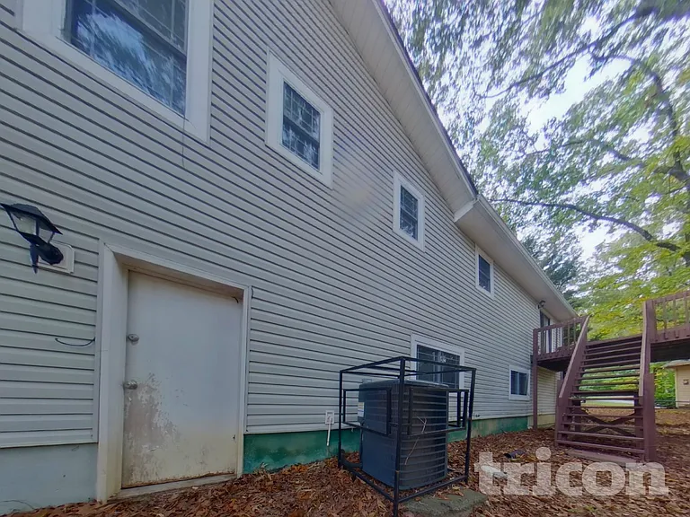 6640 Valley Hill Dr SW — Photo 17