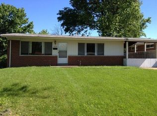 1025 Grenoble Ln, Florissant, MO 63033
