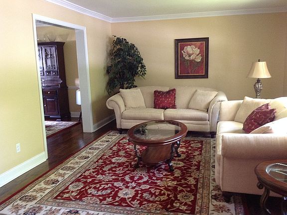5th image of 3307 Skyline Dr