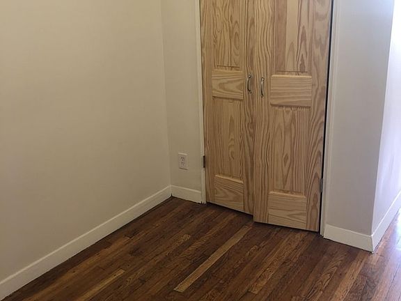5th image of 284 7th Ave APT 1I