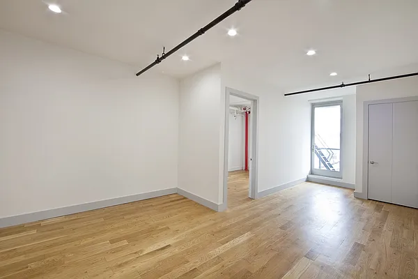 Rented by Bold New York | media 26