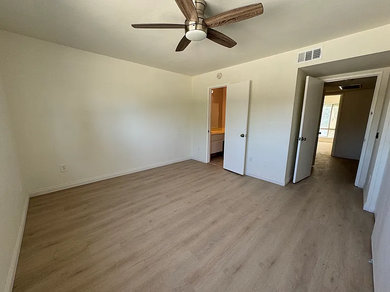 25180 5th St #213 — Photo 7