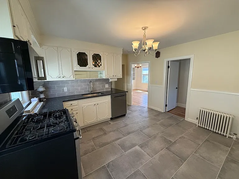 19 Chauncey St #2 — Photo 11