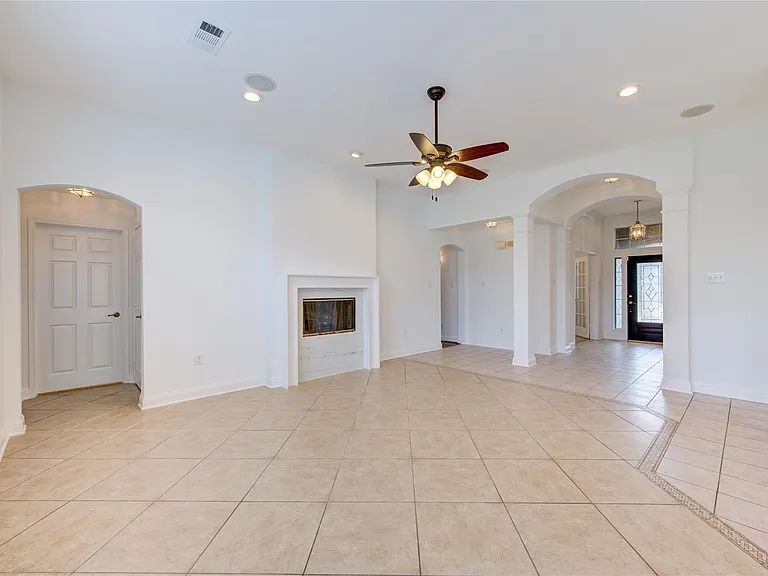 6015 Nash Creek Ct — Photo 18