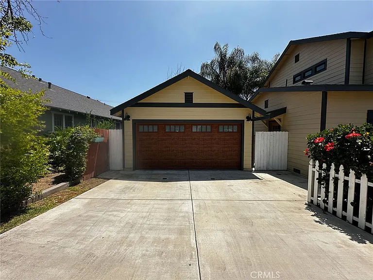 448 Linwood Ave — Photo 15