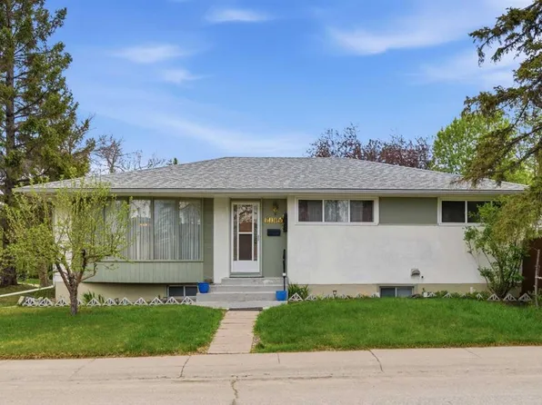 6004 N Lloyd Cres SW, Calgary, AB T3E 5V7