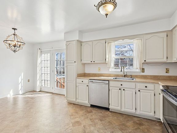 5th image of 3824 Ogilvie Ct