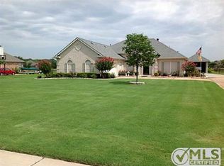 112 Island Cir, Shady Shores, TX 76208