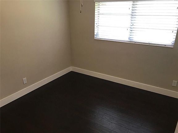 3rd image of 624 N Highland Dr