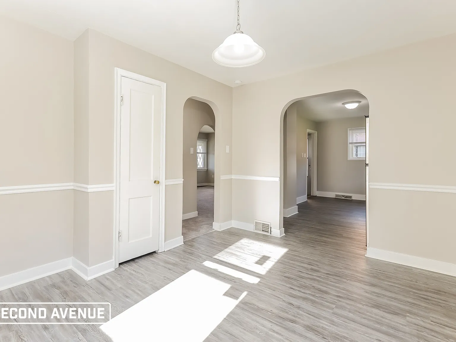 3 bed, 1.0 bath, 1879 sqft, $1,450 — Photo 4