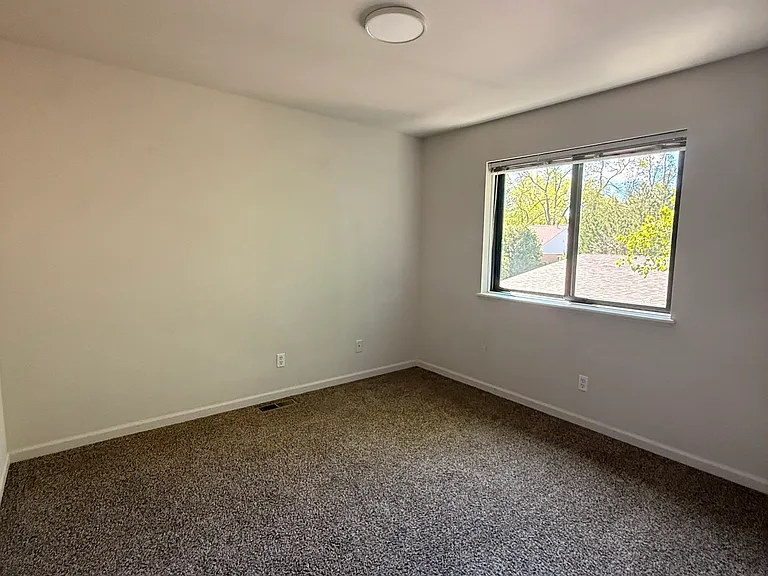 312 S 15th Ave #3 — Photo 9