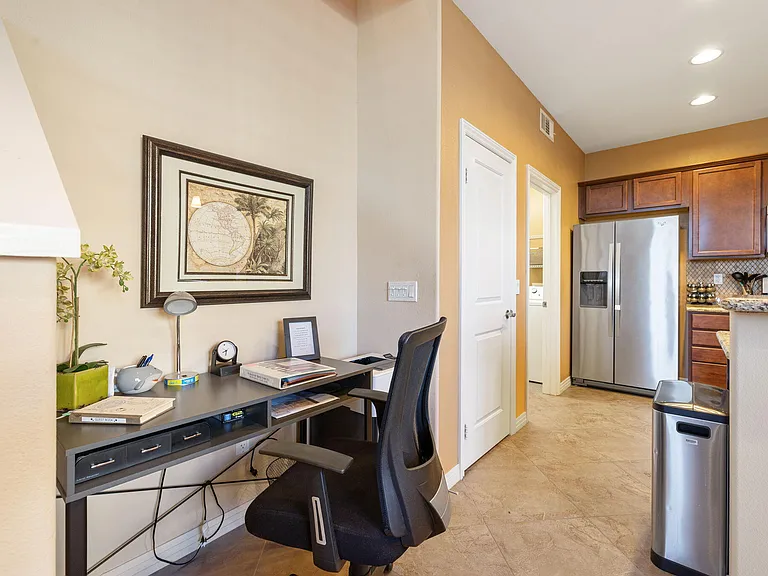 52050 Rosewood Ln #52050 — Photo 10