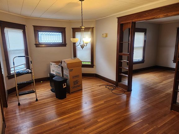 4th image of 842 Chenango St #1