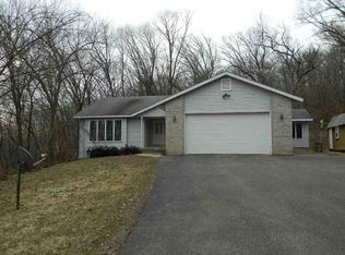 W7653 Teeter Rd, Poynette, WI 53955