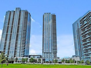 255 Village Green Sq #808, Toronto, ON M1S 0L7