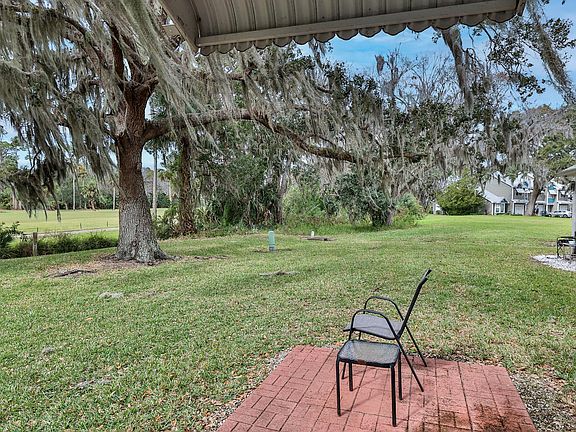 3rd image of 112 Grand Oaks Cir