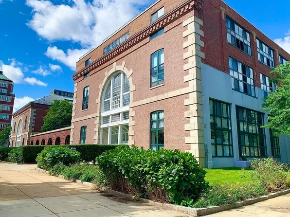 42 8th St APT 5523, Charlestown, MA 02129