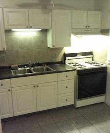 4th image of 9843 Medford Dr