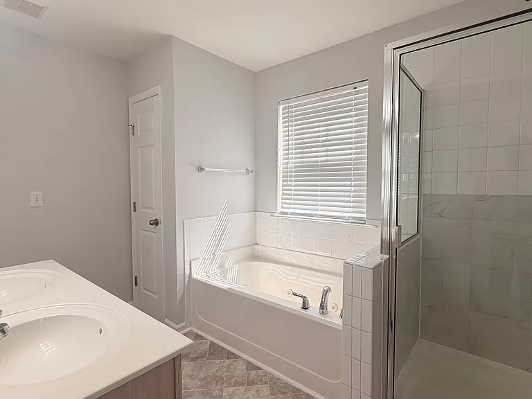2211 Raven Rd #108 — Photo 6