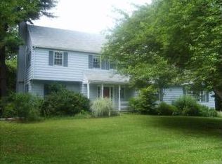 173 Ladderback Ln, Devon, PA 19333