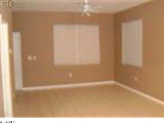 4th image of 17483 Dumont Dr