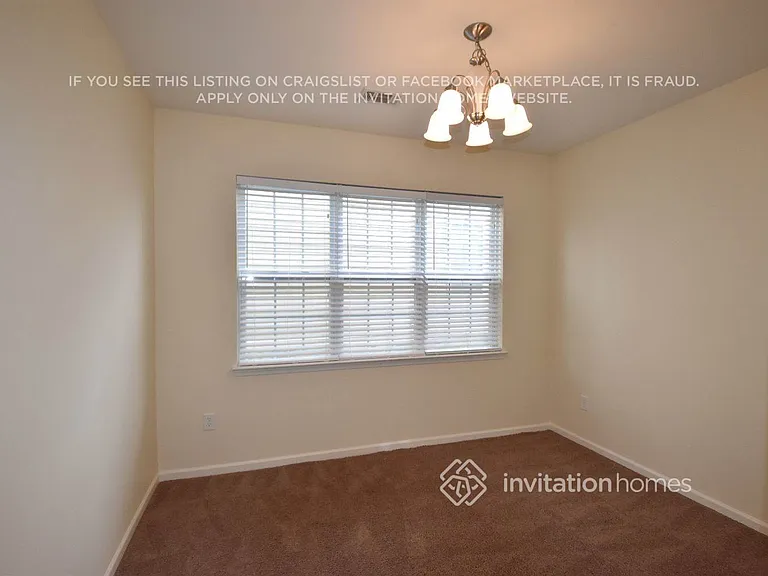 532 Knothole Ln — Photo 3