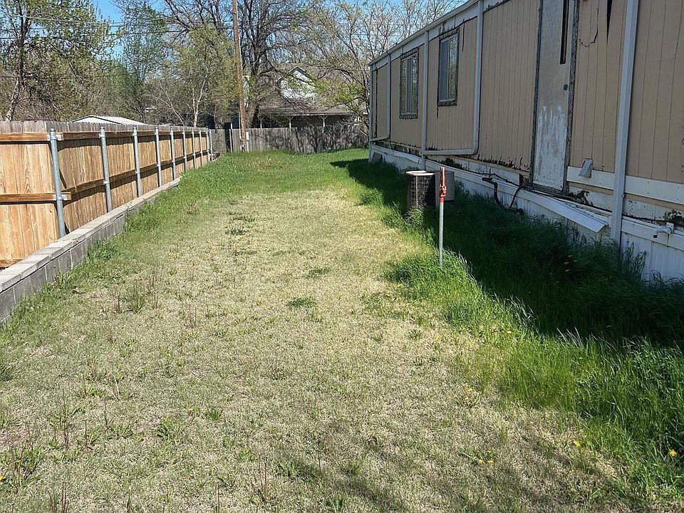 2nd image of 601 S 4th St