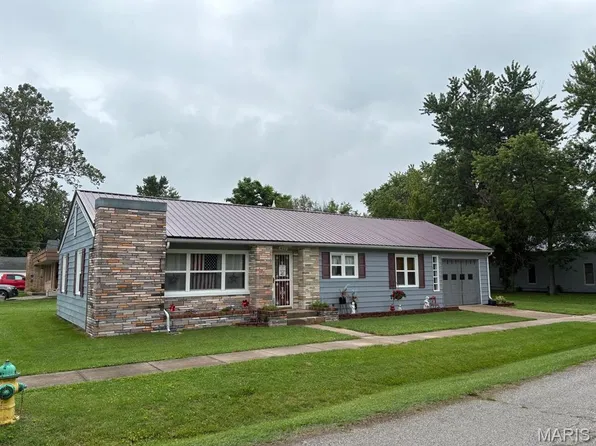 422 W Dover St, Monroe City, MO 63456