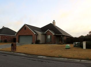 104 Fawn Ln, Broussard, LA 70518