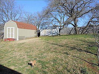 3rd image of 1469 Woodlawn Ct