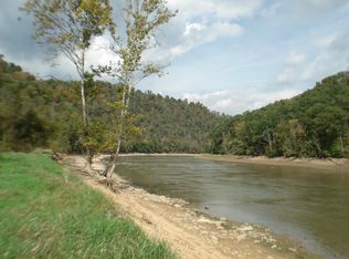 Holiday Ln, Tazewell, TN 37879