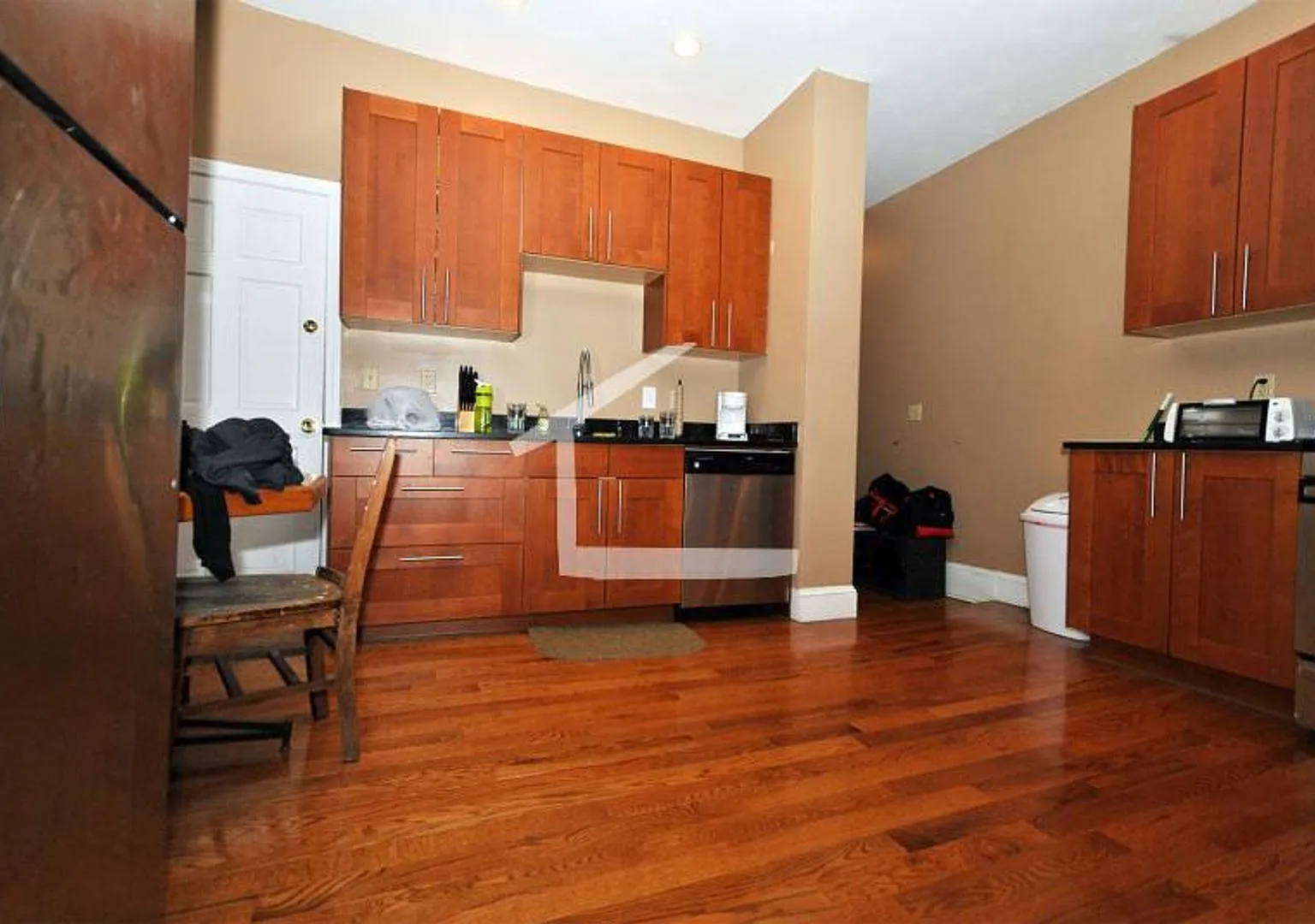No Brokers Fee, Central Allston Location, Steps from the T Stop, Good Size Bedrooms, Stainless St... — Photo 2