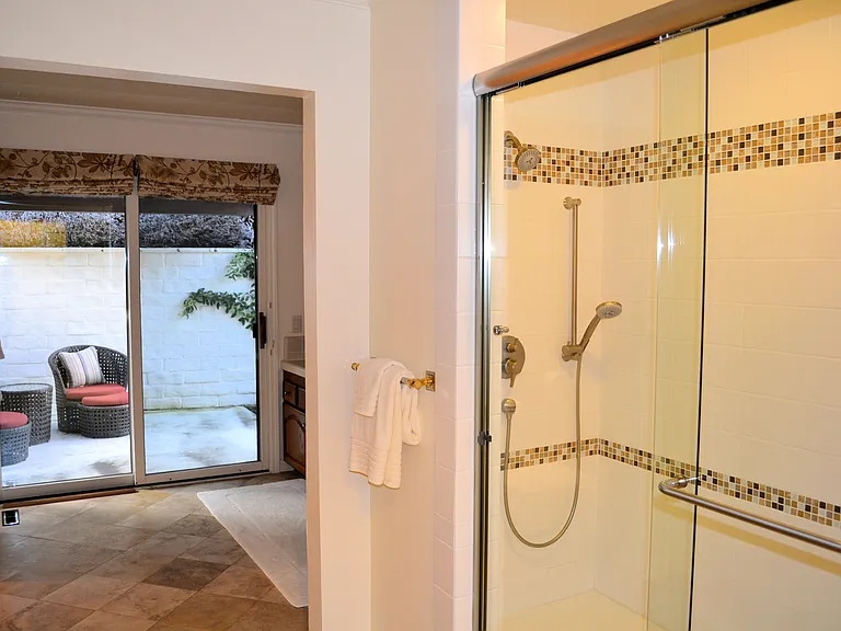 7060 Valley Greens Cir — Photo 18
