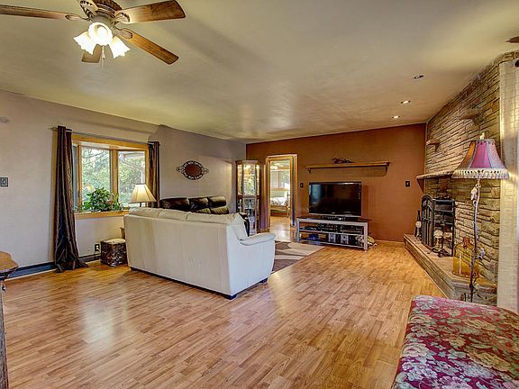 2nd image of 8675 N Kildeer Ct
