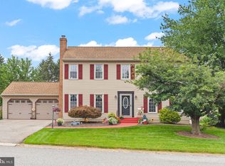 680 Hampstead Ct, York, PA 17403