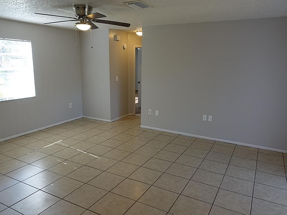 3rd image of 904 Hawkins St APT C