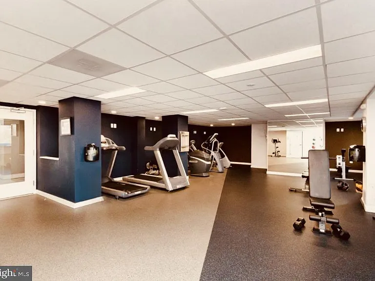 2500 N Van Dorn St #401 — Photo 19