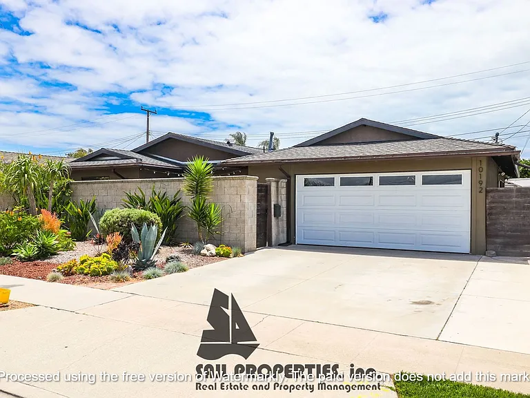 10192 Kaimu Dr — Photo 1