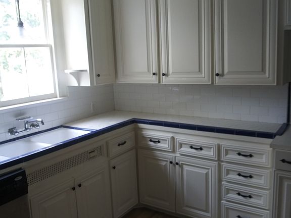 5th image of 2525 Louisiana St