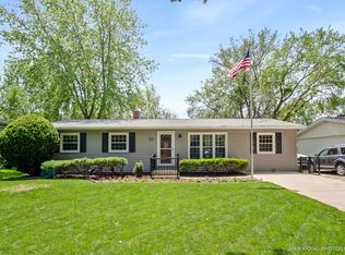 22 Orchard Ave, Oswego, IL