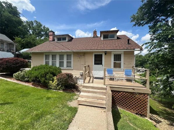 300 Sunshine Ter, Hannibal, MO 63401